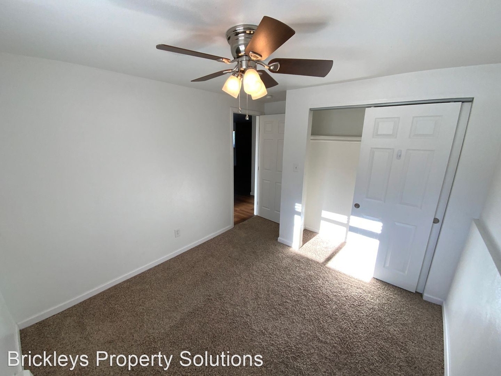 4725 Picturesque Dr - Photo 16