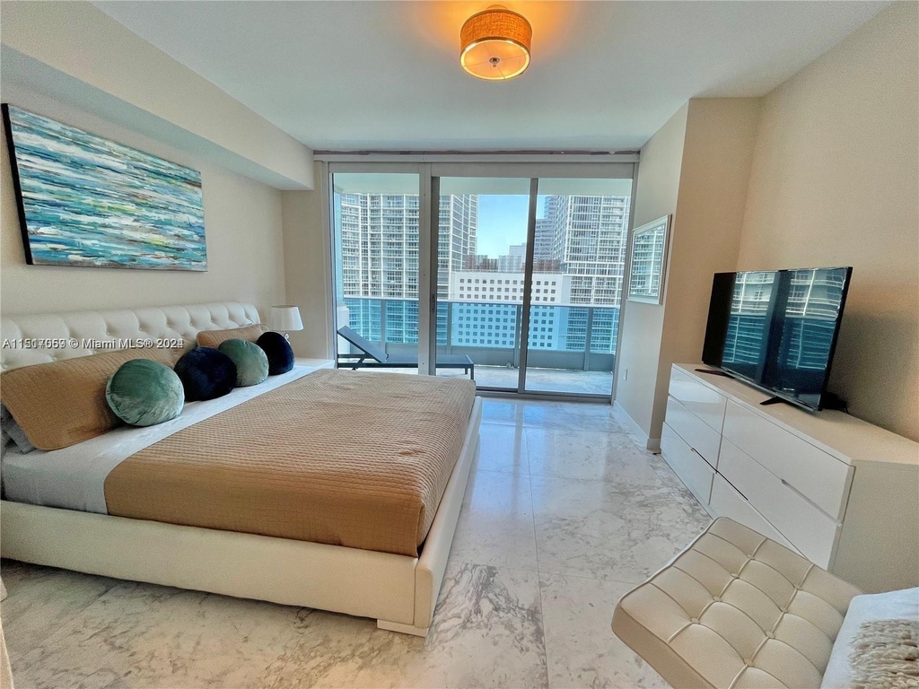 200 Biscayne Boulevard Way - Photo 7