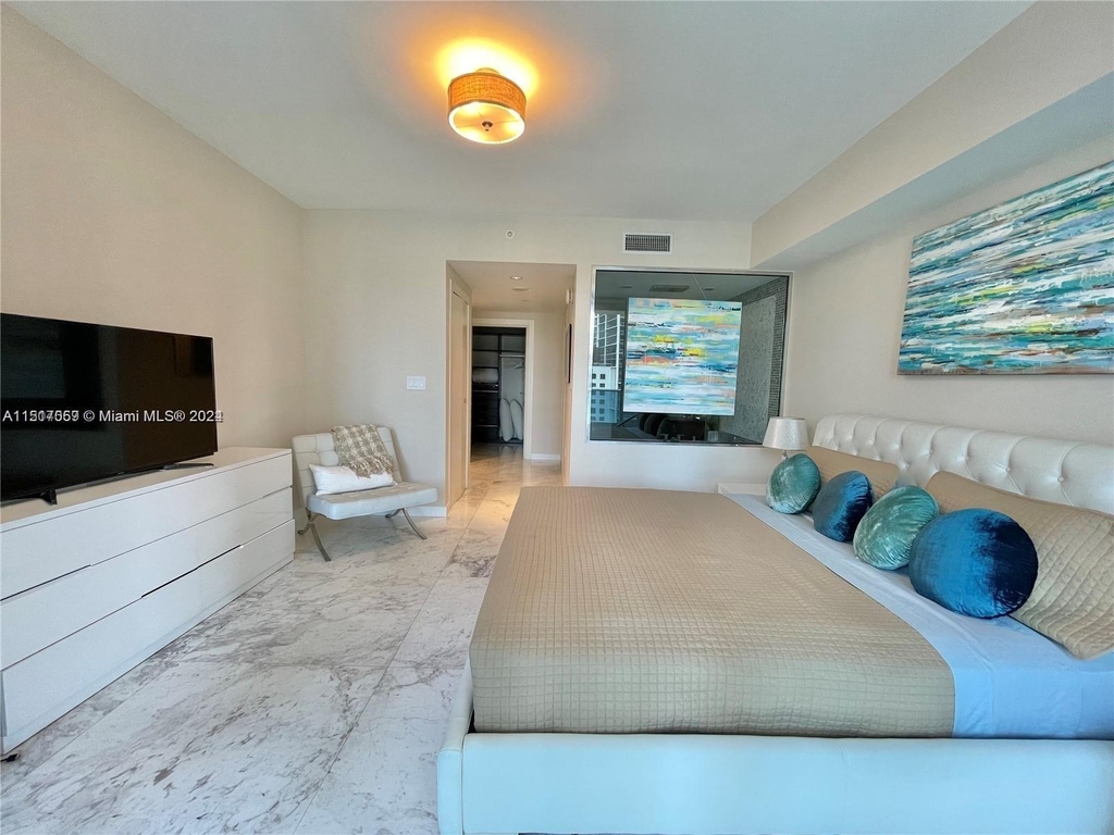 200 Biscayne Boulevard Way - Photo 6