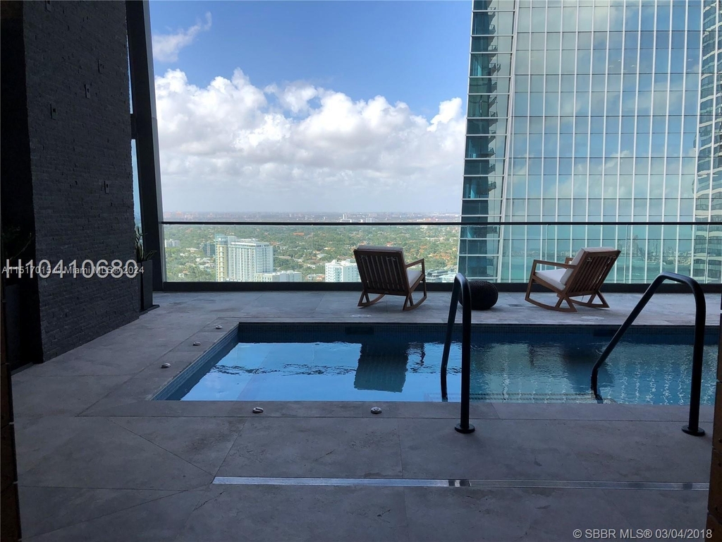 1451 Brickell Ave - Photo 16