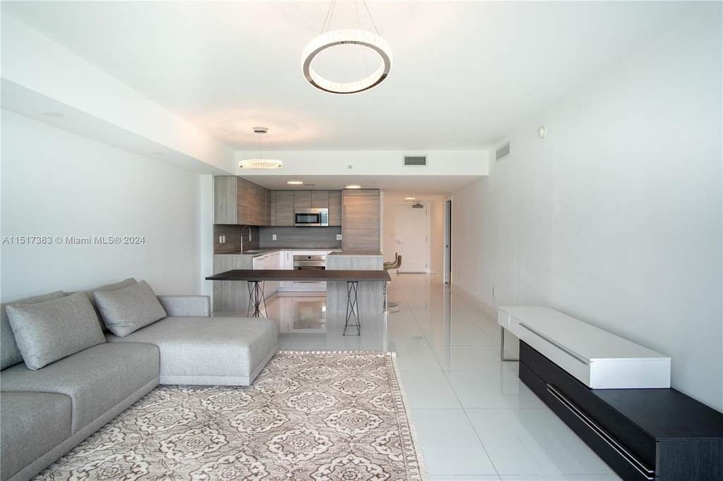 400 Sunny Isles Blvd - Photo 3