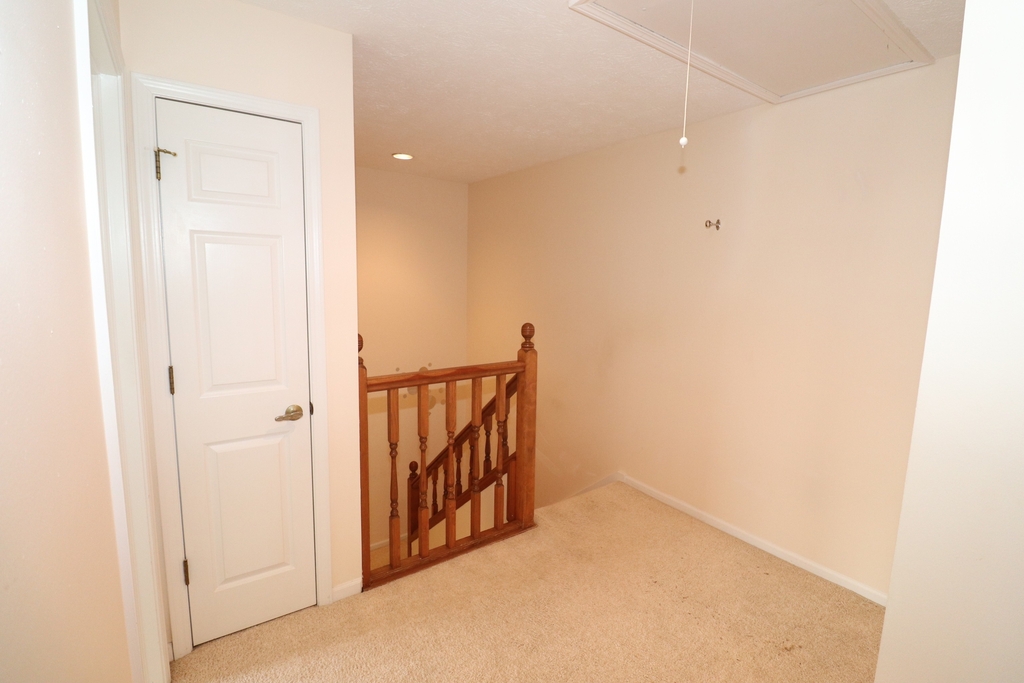 9523 Maple Way - Photo 12