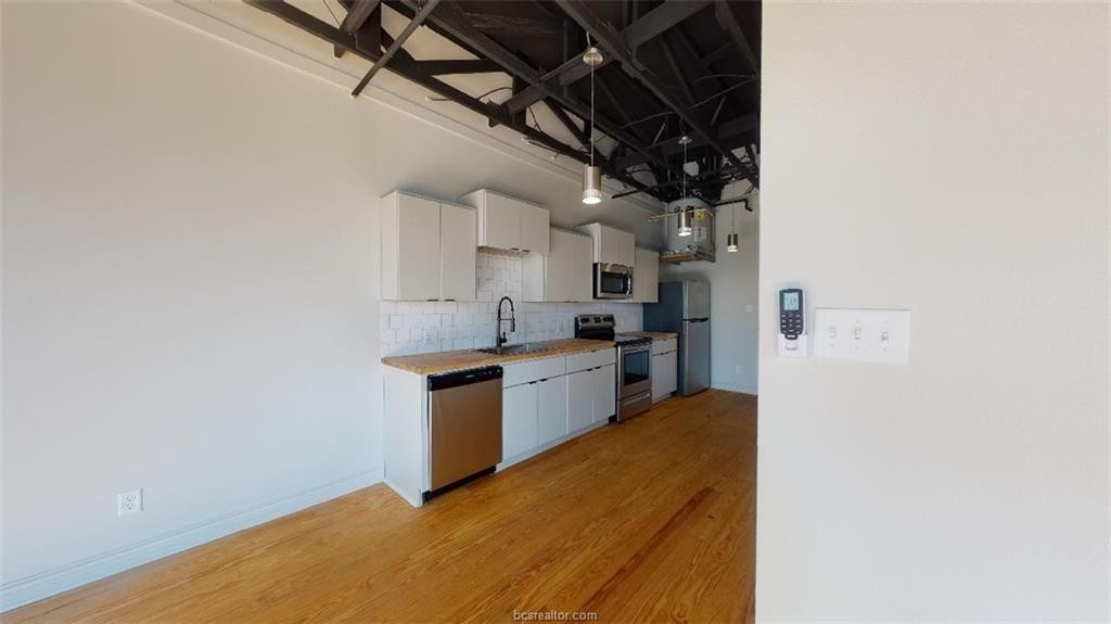 305 West 27th Street - Photo 5