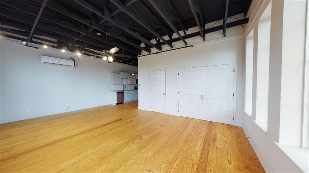 305 West 27th Street - Photo 11