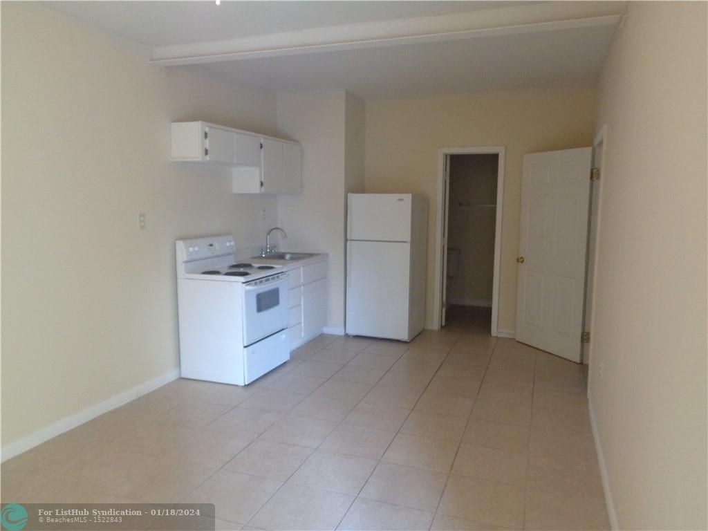 1331 Sw 44th Ter - Photo 1