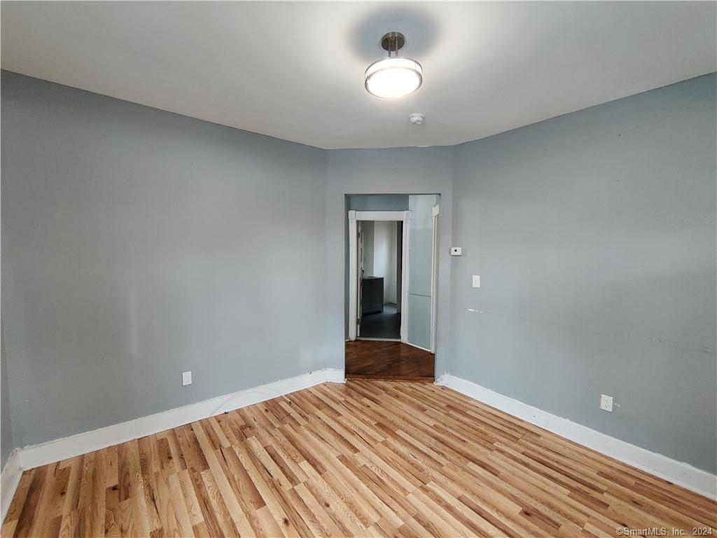 25 Howard Avenue - Photo 2