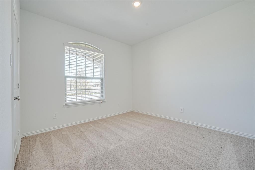 760 Pistachio Parkway - Photo 11