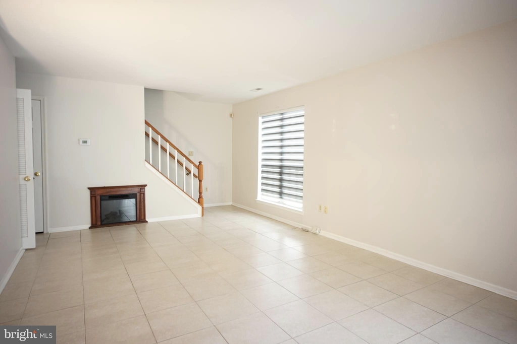 472 Steeplechase Court - Photo 14