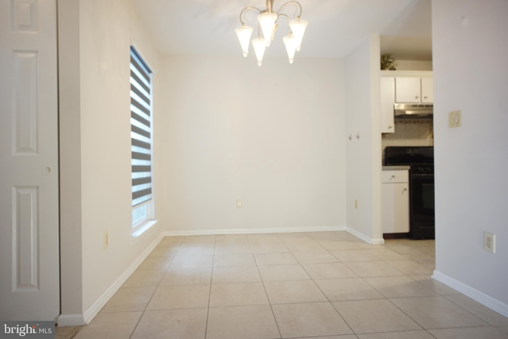 472 Steeplechase Court - Photo 16