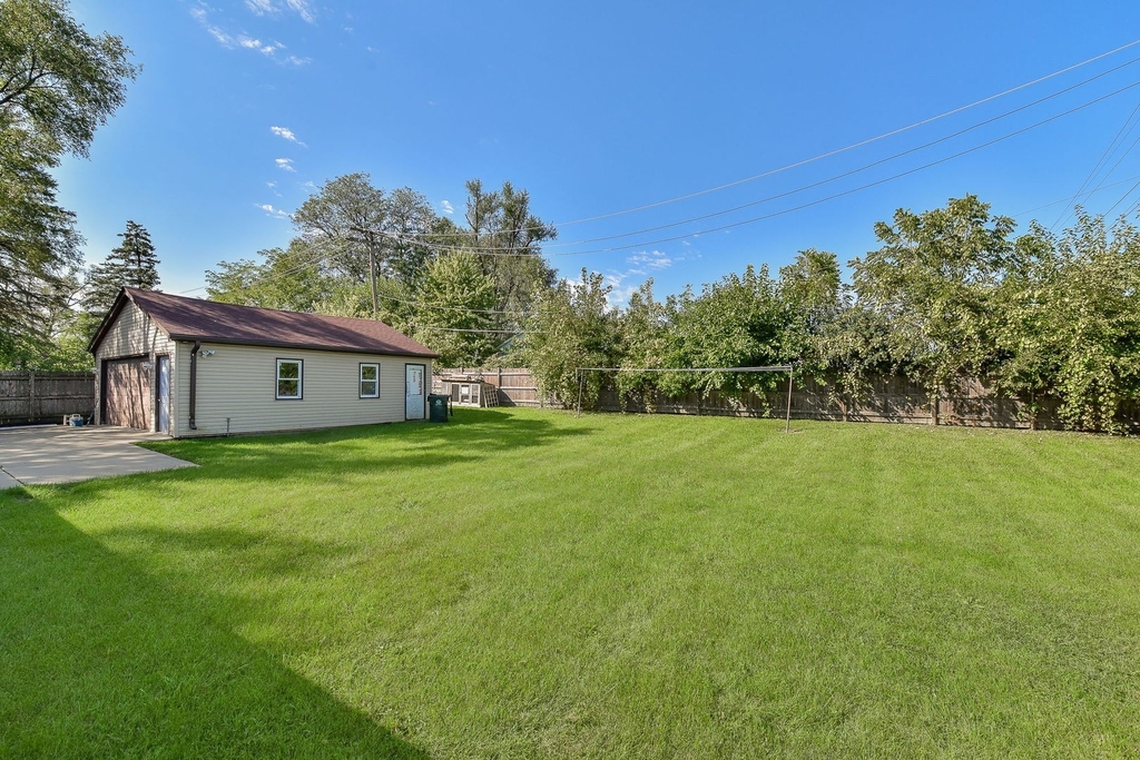 850 Ash Road - Photo 14