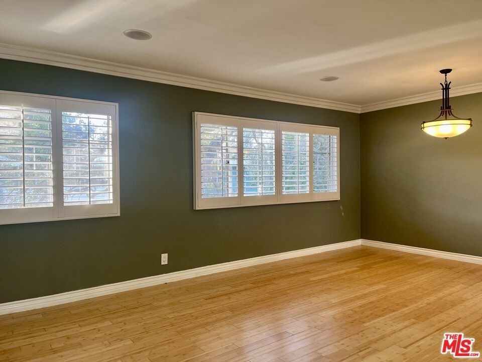 5381 Village Grn - Photo 1