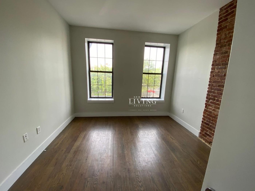 642 Wilson Avenue - Photo 11