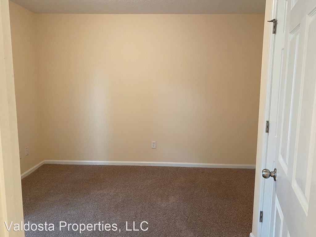 1742 Eli Place - Photo 6