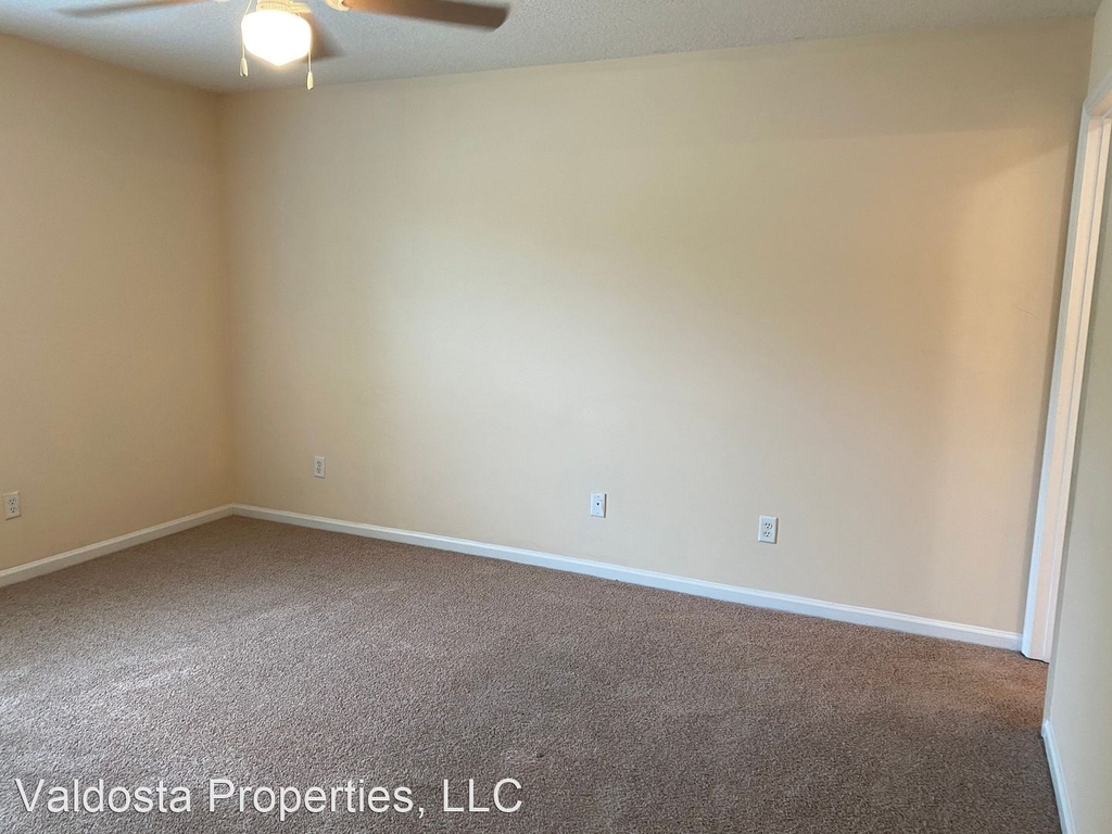 1742 Eli Place - Photo 10