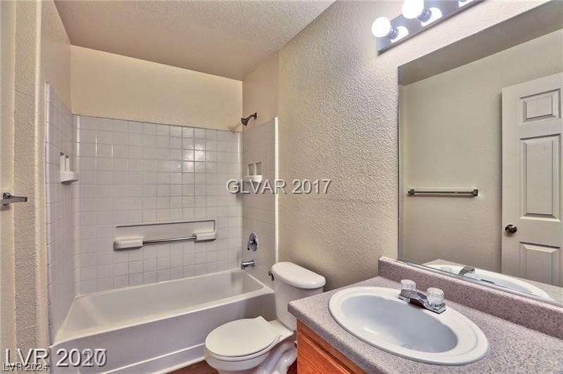 4730 E Craig Road - Photo 3