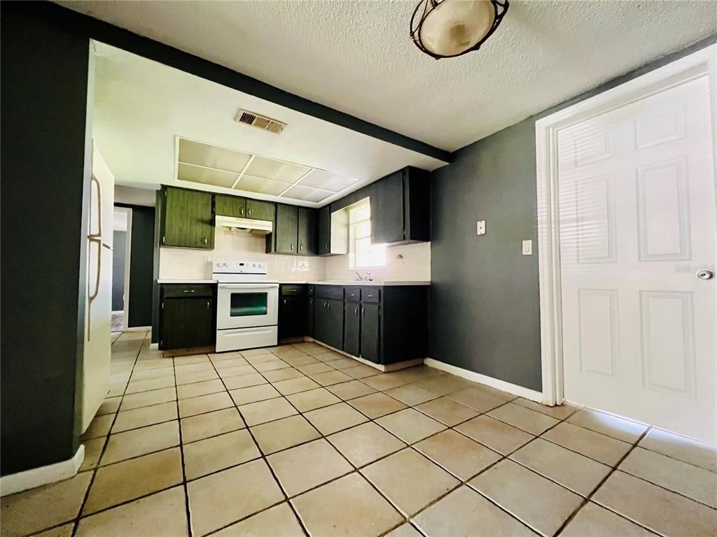 7907 Yucca Drive - Photo 2