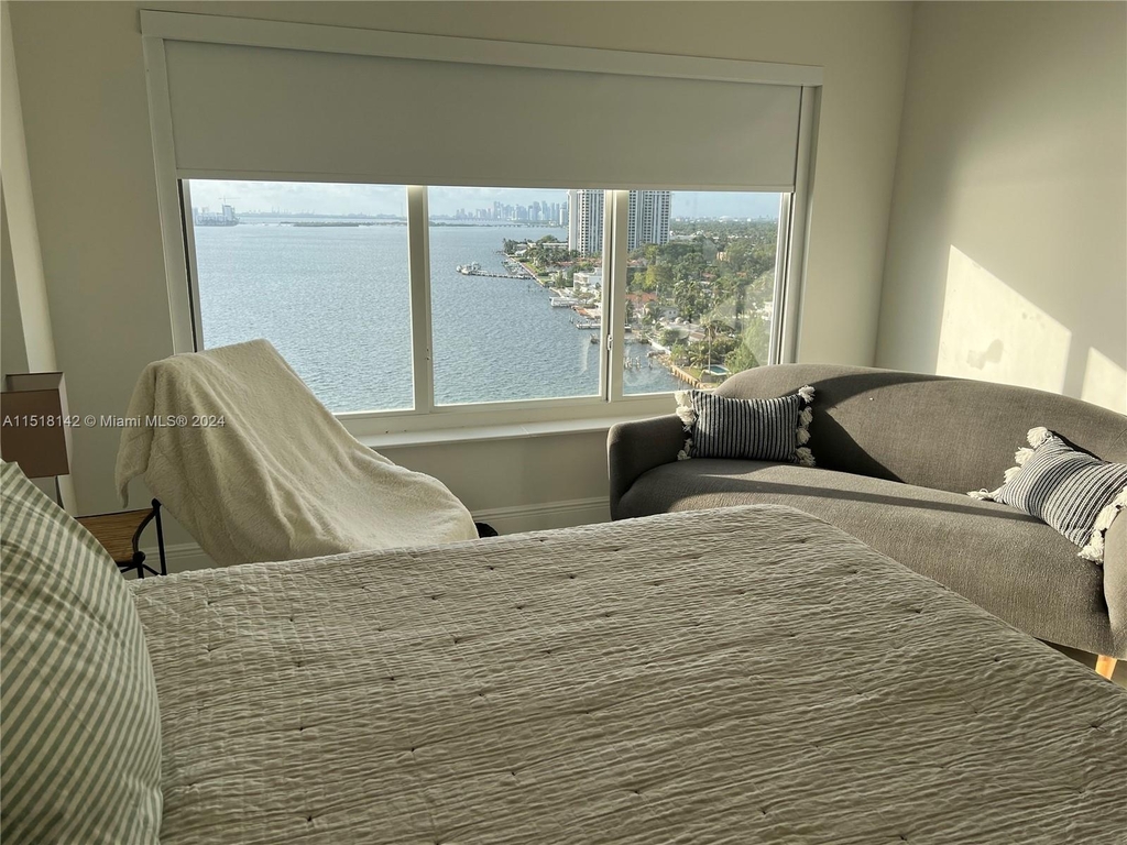 11111 Biscayne Blvd - Photo 8