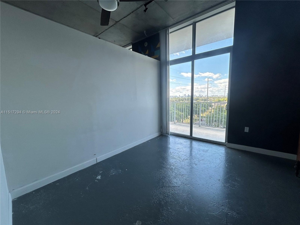 2100 Van Buren St - Photo 25