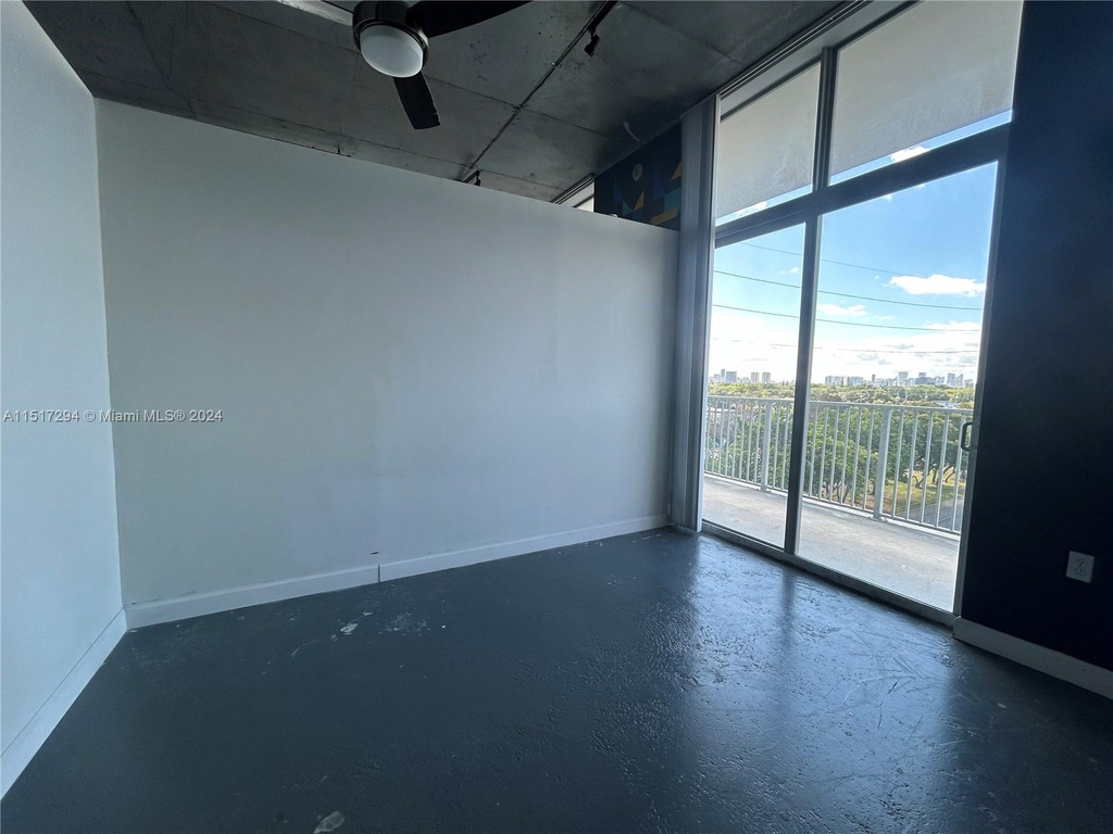 2100 Van Buren St - Photo 23