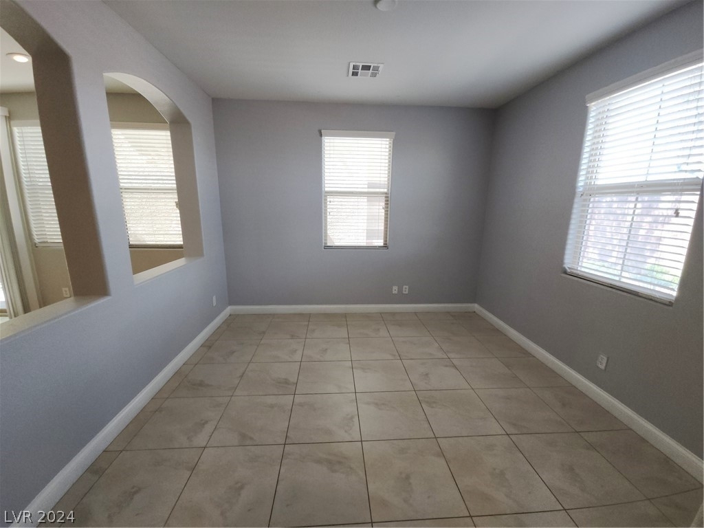 6990 Castle Mountain Avenue - Photo 3