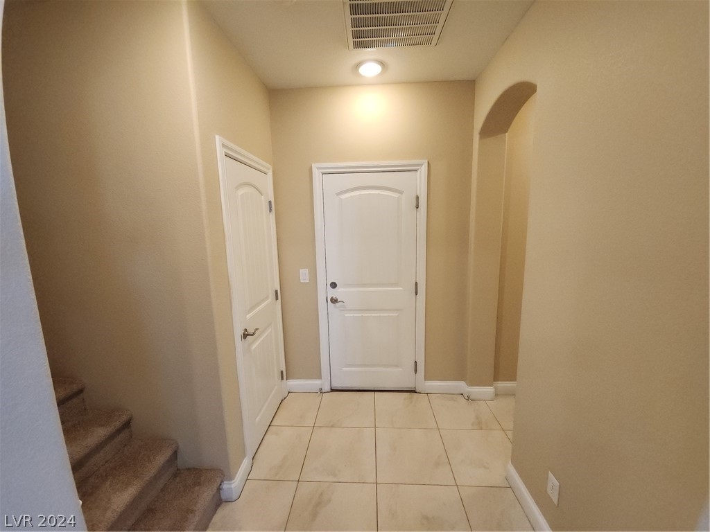 6990 Castle Mountain Avenue - Photo 15