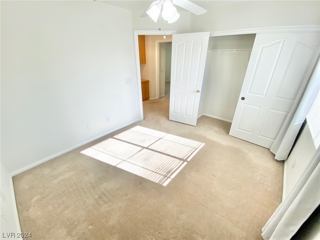 8620 W Gilmore Avenue - Photo 25