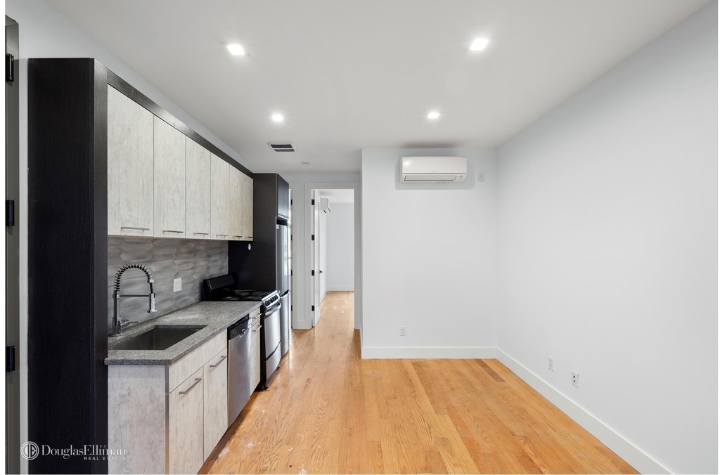 26 Ditmars St - Photo 0