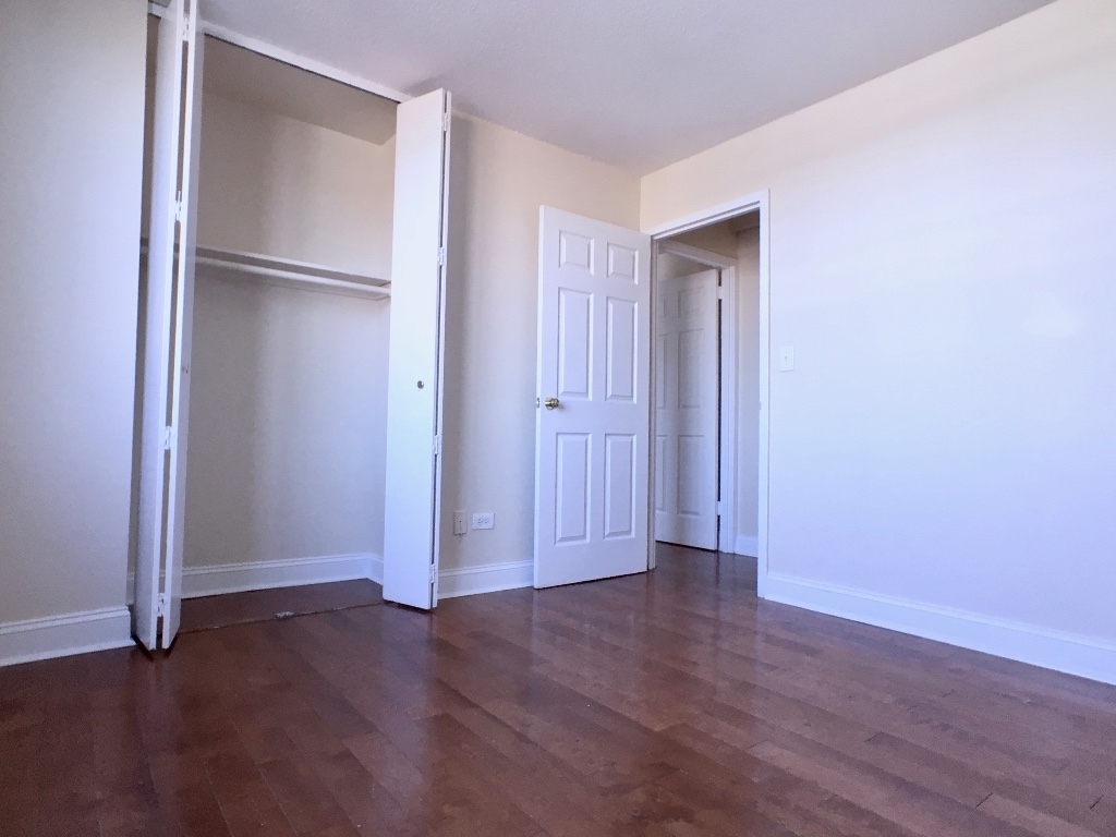 3333 Broadway - Photo 6