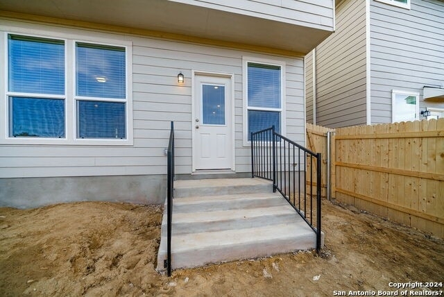 10643 W Military Dr - Photo 33