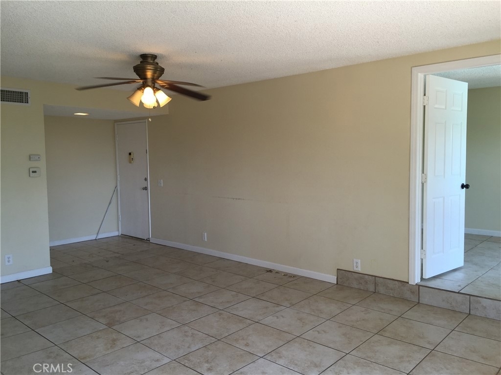 4565 Ramona Avenue - Photo 2