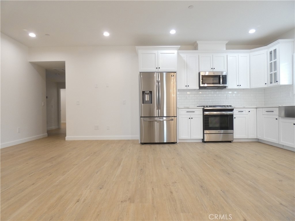 5346 Lexington Ave - Photo 11