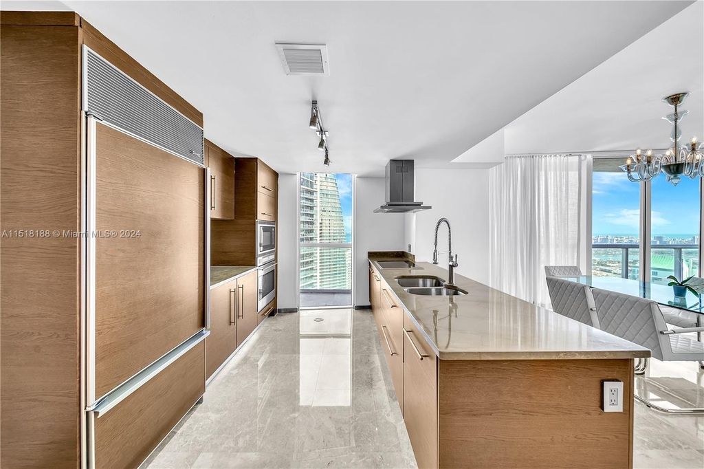 495 Brickell Ave - Photo 2