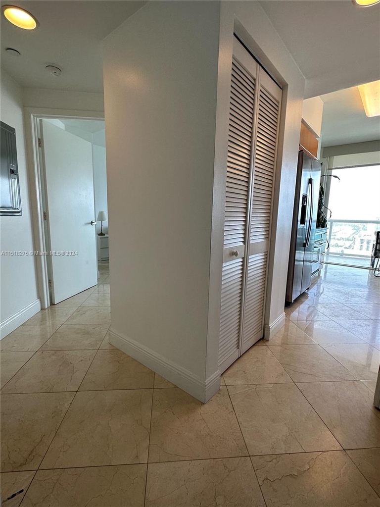 6365 Collins Ave - Photo 15