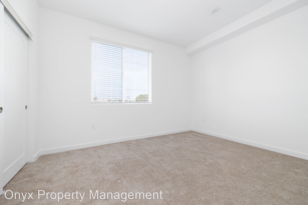 341 East 30th Street 2936 D Avenue - Photo 6