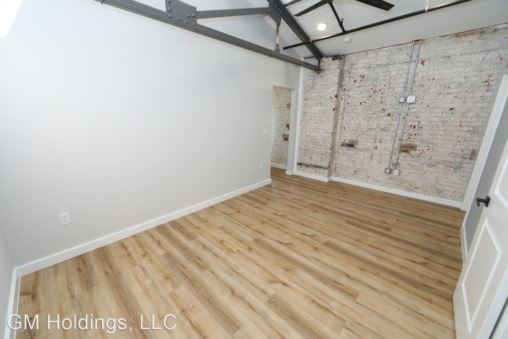 3450 J St - Photo 2