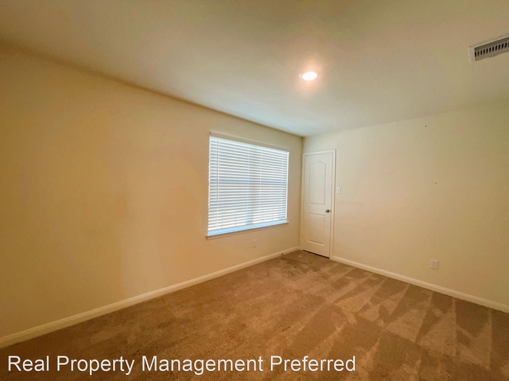 10910 Hillside Creek Dr - Photo 14