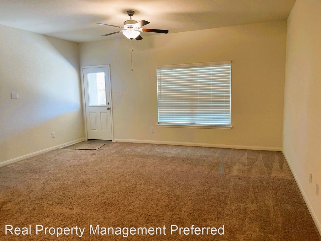 10910 Hillside Creek Dr - Photo 12