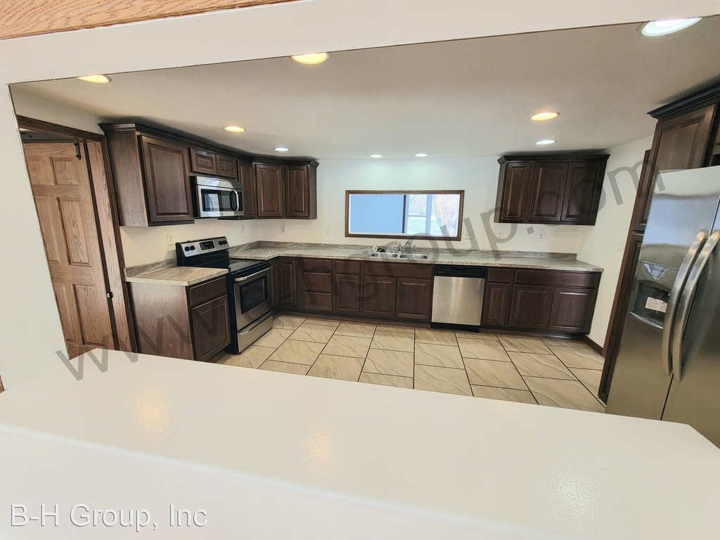 8245 108th Ave - Photo 4