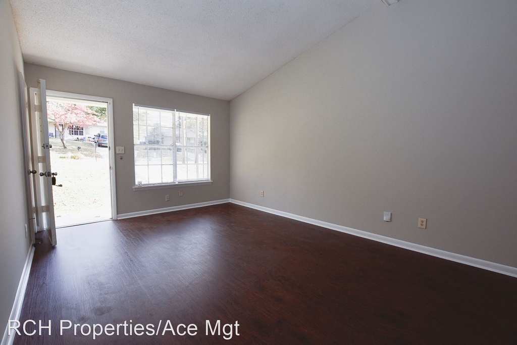 3103 Gayhart Drive Nw - Photo 4