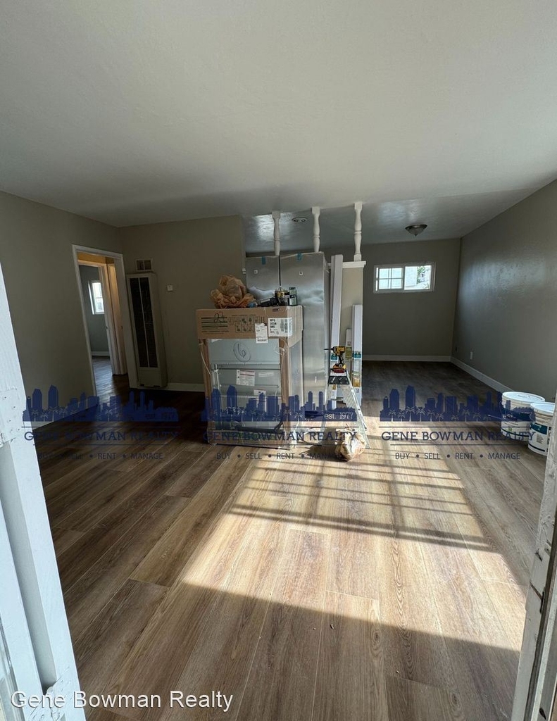 3545 44th St - Photo 2