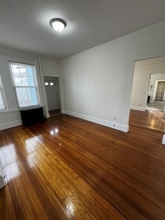 34 Thaxter St - Photo 5