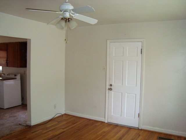 513 48th Street - Photo 2