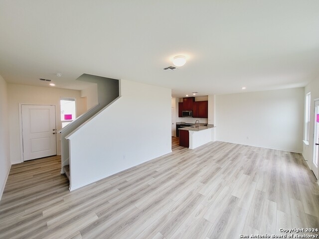 5318 Everett Loop - Photo 2