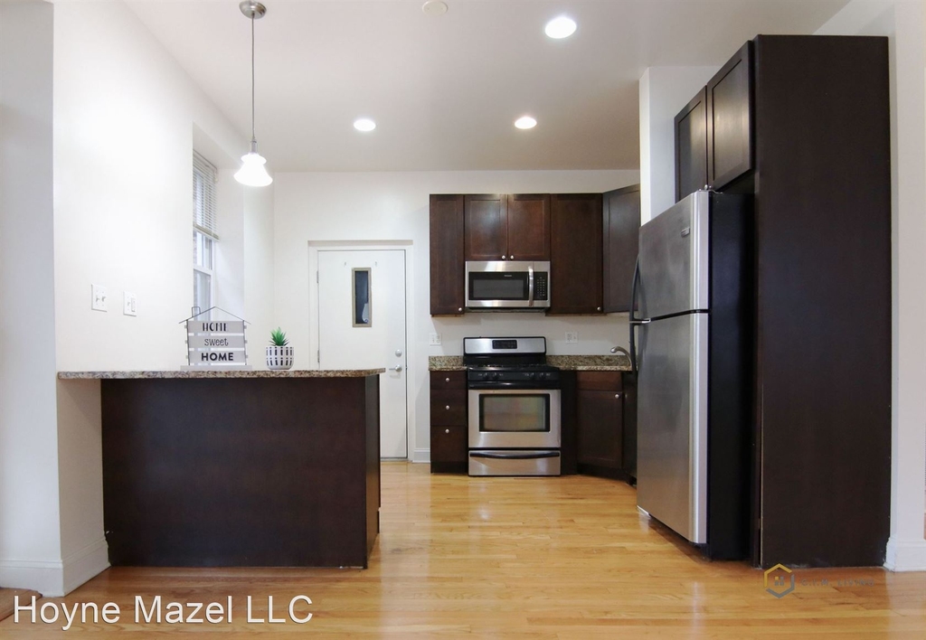 7340 N. Hoyne Avenue - Photo 2