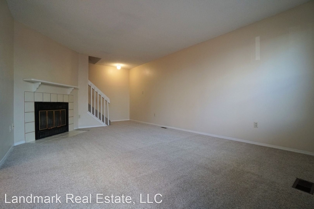 1338 Firefly Circle - Photo 2