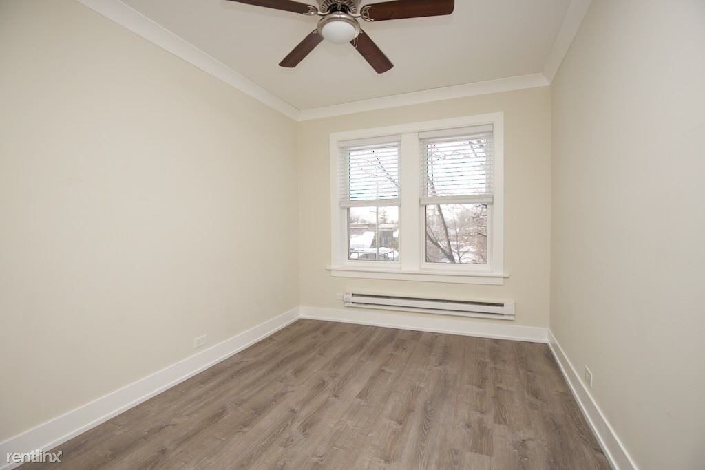 4220 N. Clark, Unit 9 - Photo 9