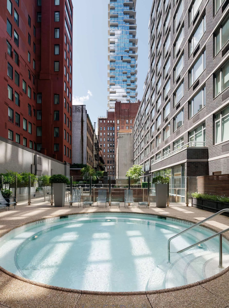 88 Leonard Street - Photo 5