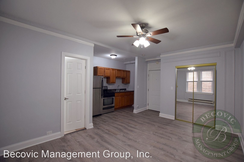 5860 N Kenmore Avenue - Photo 1