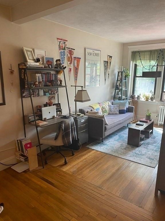 185 Chestnut Hill Ave - Photo 0