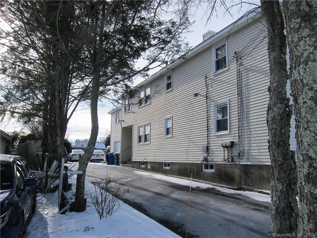 41 Diane Terrace - Photo 1